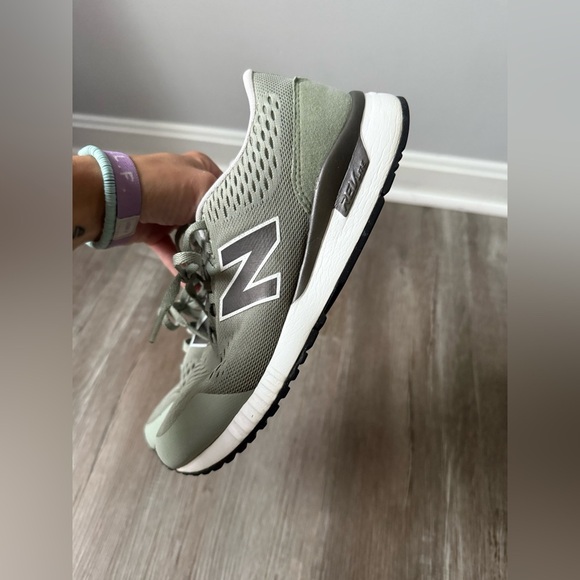 New Balance Rev Lite Sneakers Running Casual Shoes Green Black White Size 7 - Picture 6 of 12